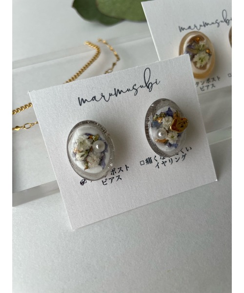 tone(トーン)の「【marumusubi】シアーフラワーピアス(MA)(ピアス(両耳用)・レディース・ブラック/グレー/ブルー/ブラウン・FREE)」の4枚目の写真
