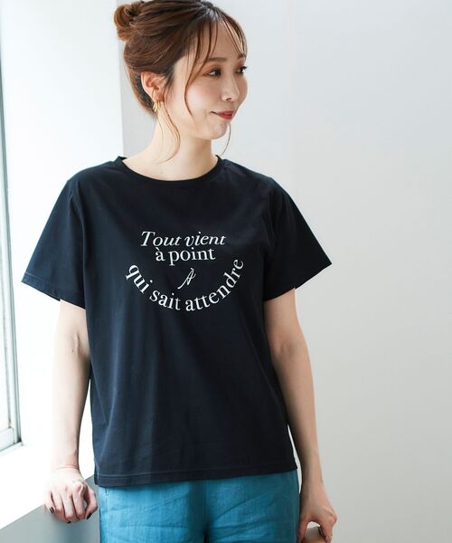 le.coeur blanc（ルクールブラン）の「フレンチフレーズプリントTシャツ（Tシャツ/カットソー・レディース・オフホワイト/ブラック・38）」の3枚目の写真