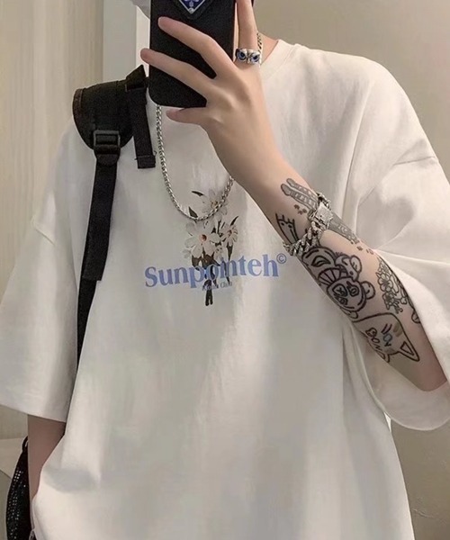 NOWLE（ノウル）の「【NOWLE】花柄 グラフィック フロント プリント 半袖 Tシャツ（Tシャツ/カットソー・メンズ・ホワイト/ブラック/グレー・MEDIUM/LARGE/X-LARGE）」の8枚目の写真