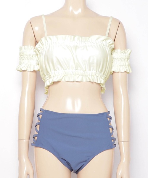 gossip!ロサンゼルス(ゴシップロサンゼルス)の「シャーリングクロススイムセット 3点セット水着(水着・レディース・ホワイト/ベージュ・M/L/S/XS)」の17枚目の写真