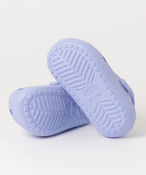 crocs（クロックス）の「crocs/クロックス　CUTIE CRUSH CLOG Kキューティー クラッシュ クロッグ キッズ（サンダル・キッズ・ラベンダー/ブラック/ピンク/ホワイト・19cm/21cm/23cm/22cm/20cm/24cm）」の5枚目の写真