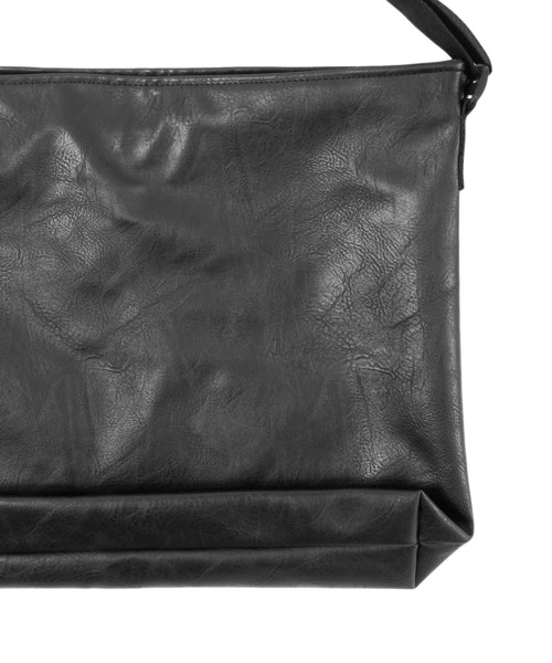 Figments(フィグメンツ)の「合皮ショルダーバッグ(ショルダーバッグ・レディース・ブラック・FREE)」の7枚目の写真