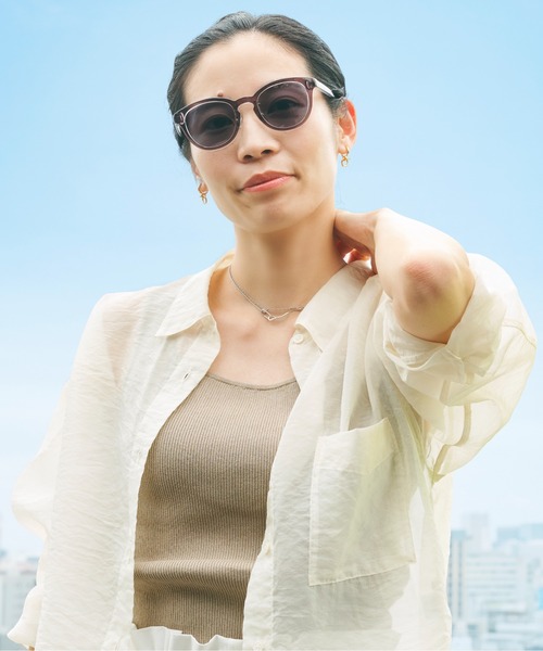 UNITED ARROWS（ユナイテッドアローズ）の「ボストン型調光サングラス｜紫外線対策｜レンズの色が変わるサングラス｜ユナイテッドアローズ｜Zoff | UNITED ARROWS Wellness（サングラス・レディース・ブラウン/グレー/アイボリー・FREE）」の5枚目の写真