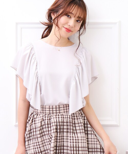 couture brooch（クチュールブローチ）の「◆【毎日コーデに華やかさをプラス。】フリルシアーマンスブラウス（シャツ/ブラウス・レディース・ライトグレー/パープル/キャメル/ブラック系・40/38/42/34）」の8枚目の写真