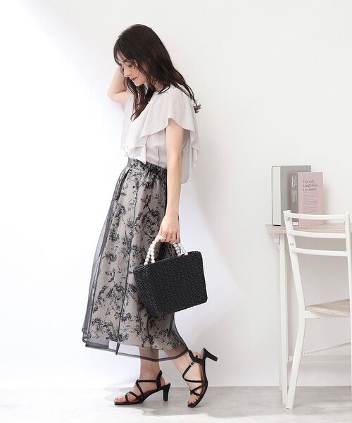 couture brooch（クチュールブローチ）の「◆【毎日コーデに華やかさをプラス。】フリルシアーマンスブラウス（シャツ/ブラウス・レディース・ライトグレー/パープル/キャメル/ブラック系・40/38/42/34）」の13枚目の写真