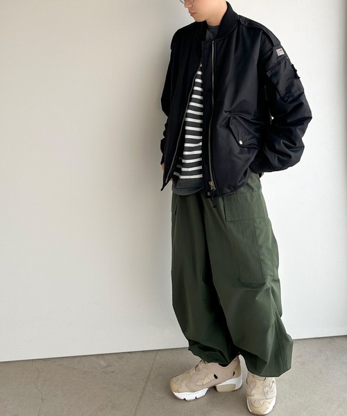 Java(ジャバ)の「【JAVA】大人のミリタリー MA-1アウター(MA-1・メンズ・ブラック/カーキ・MEDIUM/X-LARGE/SMALL/LARGE)」の4枚目の写真