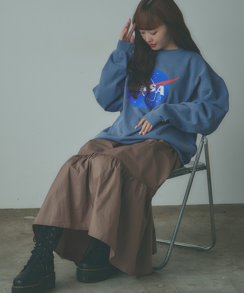 AO2（アオズ）の「Switching gathered skirt / 切替ギャザーロングスカート フレア（スカート・レディース・チャコールグレー/カーキ/ブラック/ブラウン・FREE）」の20枚目の写真