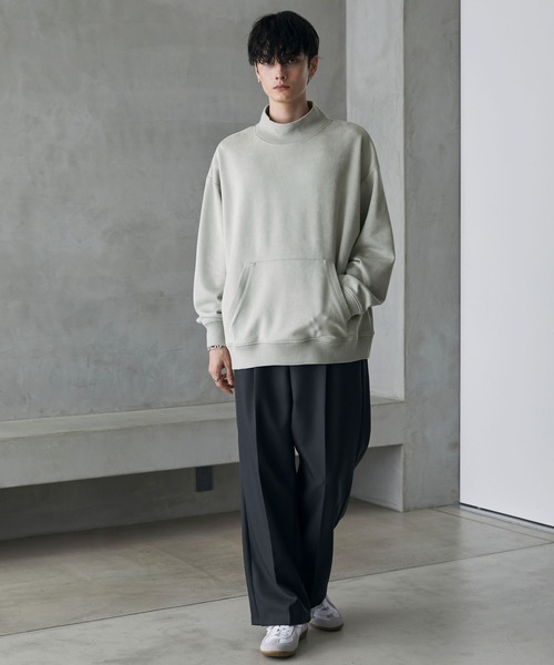 ビッグシルエットフェイクスウェードタートルネックプルオーバー MONO