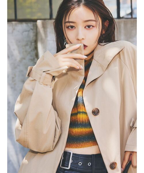 MURUA（ムルーア）の「2WAYクロップトグラデーションカーディガン（カーディガン/ボレロ・レディース・マスタード/パープル・FREE）」の4枚目の写真