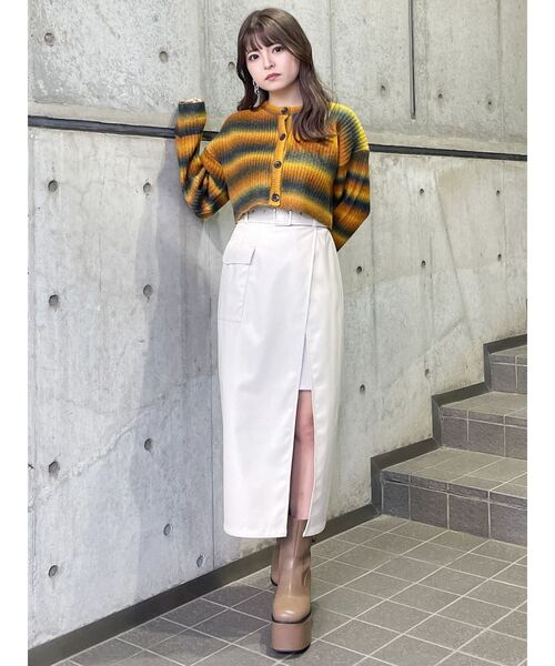 MURUA（ムルーア）の「2WAYクロップトグラデーションカーディガン（カーディガン/ボレロ・レディース・マスタード/パープル・FREE）」の14枚目の写真