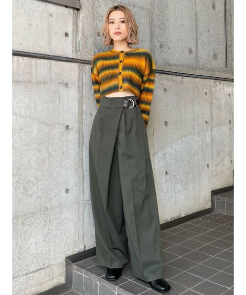 MURUA（ムルーア）の「2WAYクロップトグラデーションカーディガン（カーディガン/ボレロ・レディース・マスタード/パープル・FREE）」の16枚目の写真