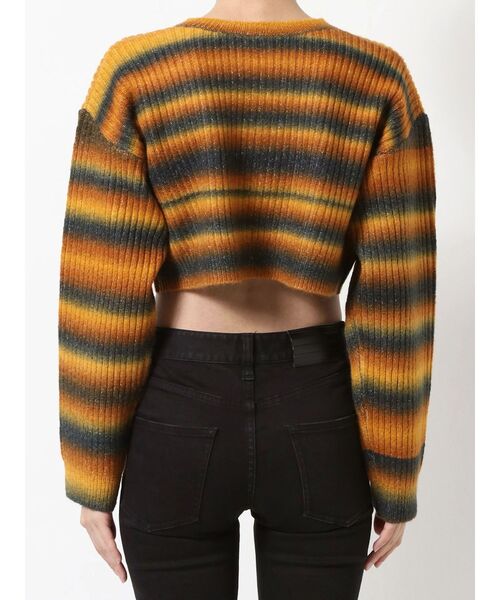 MURUA（ムルーア）の「2WAYクロップトグラデーションカーディガン（カーディガン/ボレロ・レディース・マスタード/パープル・FREE）」の19枚目の写真