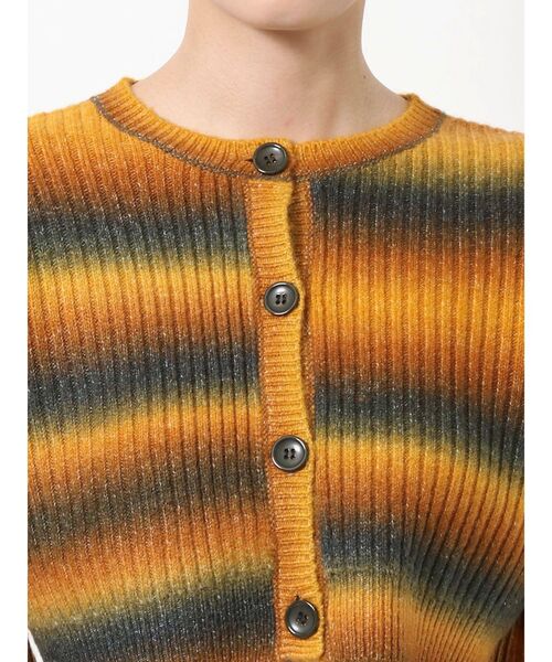 MURUA（ムルーア）の「2WAYクロップトグラデーションカーディガン（カーディガン/ボレロ・レディース・マスタード/パープル・FREE）」の20枚目の写真