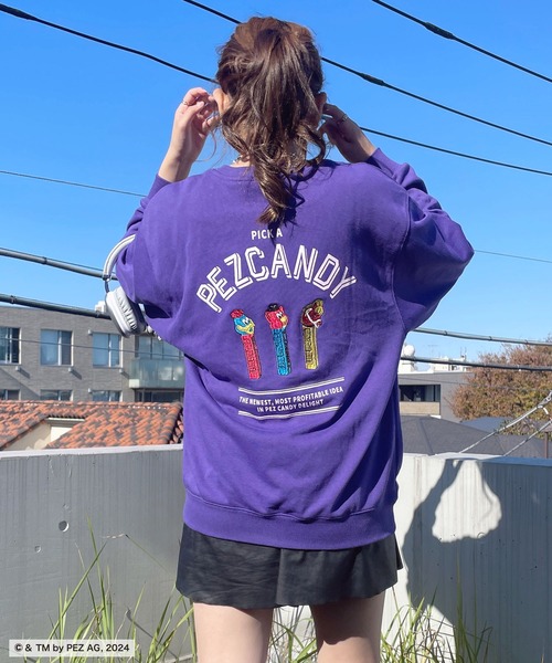 AS KNOW AS plus（アズノゥアズプラス）の「☆アクリルキーホルダー付き PEZ スウェットプルオーバー【PEZ/ペッツ】（スウェット・レディース・オートミール/オフホワイト/ブルー/スミクロ/アイボリー系/パープル系/ホワイト系/ブラック系/ベージュ系1/アイボリー系1/イエロー系1/ブラック系1/ベージュ系2/オレンジ系2/ブラック系2/パープル系2・FREE）」の14枚目の写真