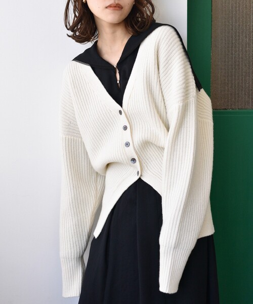 CODE A(コードエー)の「◆CODE A | design volume cardigan(カーディガン/ボレロ・レディース・パープル/ダークグレー/オフホワイト・00)」の4枚目の写真