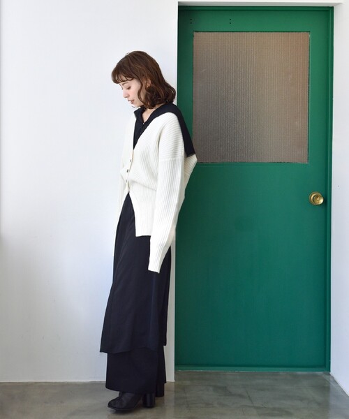 CODE A(コードエー)の「◆CODE A | design volume cardigan(カーディガン/ボレロ・レディース・パープル/ダークグレー/オフホワイト・00)」の8枚目の写真