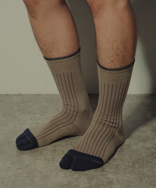 The Role design（ザロールデザイン）の「【 The Role design / ザ・ロールデザイン 】 BICOLOR RIB SOCKS MENS / バイカラー リブソックス メンズ（ソックス/靴下・メンズ・グレイッシュベージュ/ダークグリーン・FREE）」の11枚目の写真