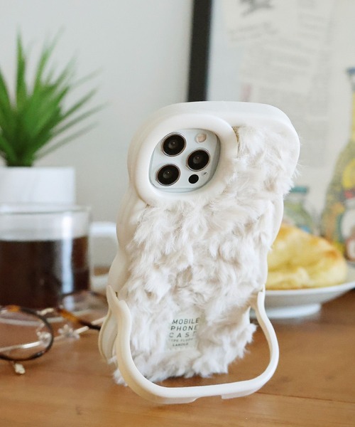 LAKOLE（ラコレ）の「※ふわふわウェーブスタンドiPhoneケース / 988444（スマホケース/カバー・レディース・チャコール/カーキ/アイボリー・SMALL/X-SMALL/MEDIUM）」の3枚目の写真