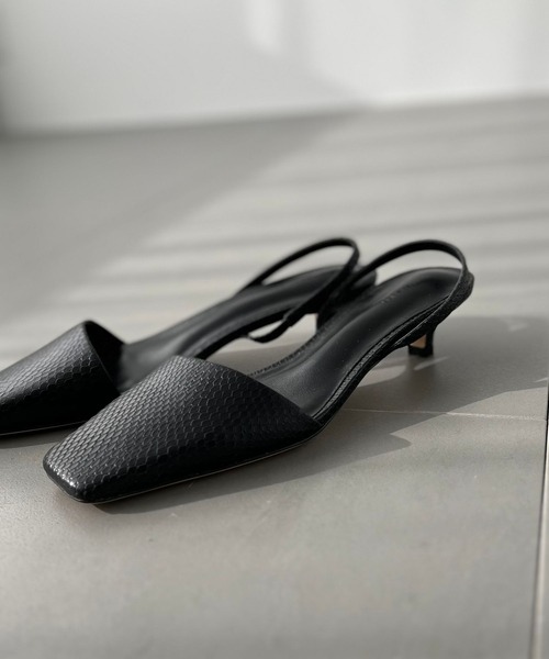 Tony Bianco（トニービアンコ）の「【TONY BIANCO】PERCYスリングバック（パンプス・レディース・オフホワイト/ブラック・6/7）」の8枚目の写真
