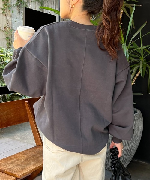 CIAOPANIC TYPY（チャオパニックティピー）の「スウェード裏起毛カレッジスウェット（スウェット・レディース・アイボリー/ブルー/チャコールグレー/ピンク/グレー・ONE SIZE）」の19枚目の写真