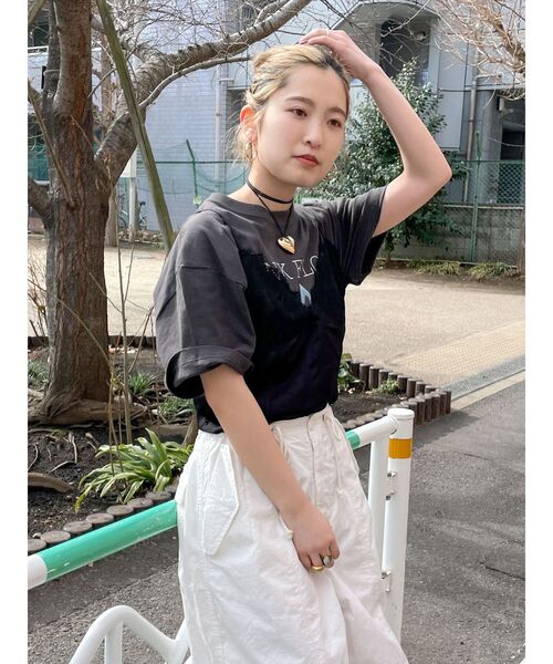 Ungrid(アングリッド)の「レースコンビサテンキャミ(キャミソール・レディース・ブラック/ブルー/オフホワイト・FREE)」の3枚目の写真