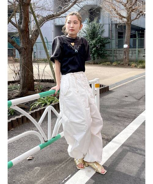 Ungrid(アングリッド)の「レースコンビサテンキャミ(キャミソール・レディース・ブラック/ブルー/オフホワイト・FREE)」の9枚目の写真