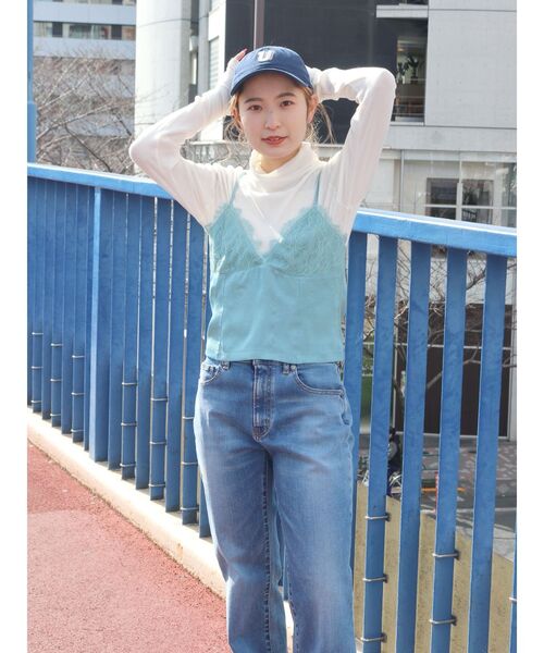 Ungrid(アングリッド)の「レースコンビサテンキャミ(キャミソール・レディース・ブラック/ブルー/オフホワイト・FREE)」の15枚目の写真