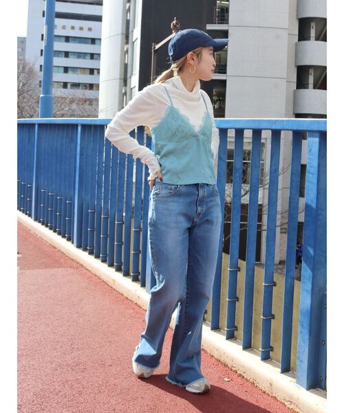 Ungrid(アングリッド)の「レースコンビサテンキャミ(キャミソール・レディース・ブラック/ブルー/オフホワイト・FREE)」の17枚目の写真