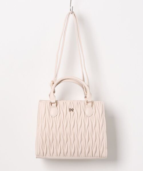 INGNI（イング）の「チャーム付キルティングバッグ（ショルダーバッグ・レディース・ブラック/グレー/オフホワイト/ベージュ/ピンクベージュ・ONE SIZE）」の17枚目の写真