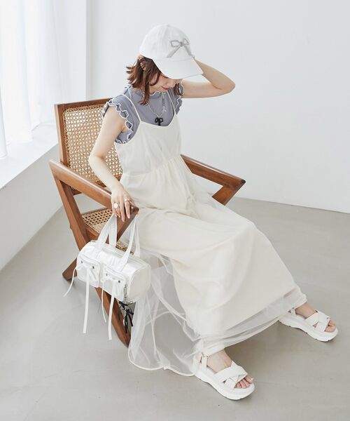 MAJESTIC LEGON（マジェスティックレゴン）の「【WEB限定XSサイズあり】チュールシアーキャミワンピ（ワンピース・レディース・ピンク/チャコールグレー/アイボリー/ブラック/グレー・X-SMALL/SMALL/MEDIUM）」の21枚目の写真