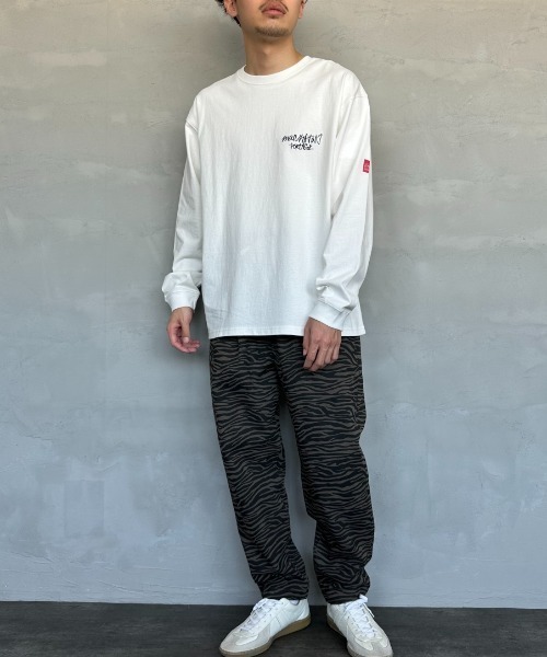 Manhattan Portage（マンハッタンポーテージ）の「[MANHATTAN PORTAGE/マンハッタンポーテージ] 別注 手描き風バックプリントロンT（Tシャツ/カットソー・レディース・ブラック/ブルー/ホワイト・S/M/L/XL）」の21枚目の写真