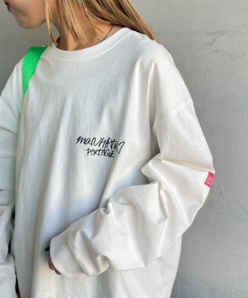 Manhattan Portage（マンハッタンポーテージ）の「[MANHATTAN PORTAGE/マンハッタンポーテージ] 別注 手描き風バックプリントロンT（Tシャツ/カットソー・レディース・ブラック/ブルー/ホワイト・S/M/L/XL）」の15枚目の写真