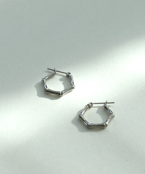 Three Four Time(スリーフォータイム)の「バンブーフープステンレスピアス(ピアス(両耳用)・レディース・ゴールド/ピンクゴールド/シルバー・FREE)」の8枚目の写真