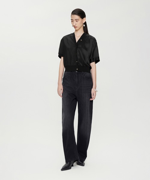 JNBY（ジェーエヌビーワイ）の「V-neck Splice Re-work Cardigan