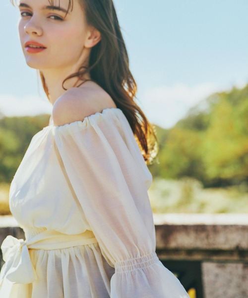 NOELA（ノエラ）の「ボリュームブラウス（シャツ/ブラウス・レディース・ブラック/ブラウン/オフホワイト・フリー）」の4枚目の写真