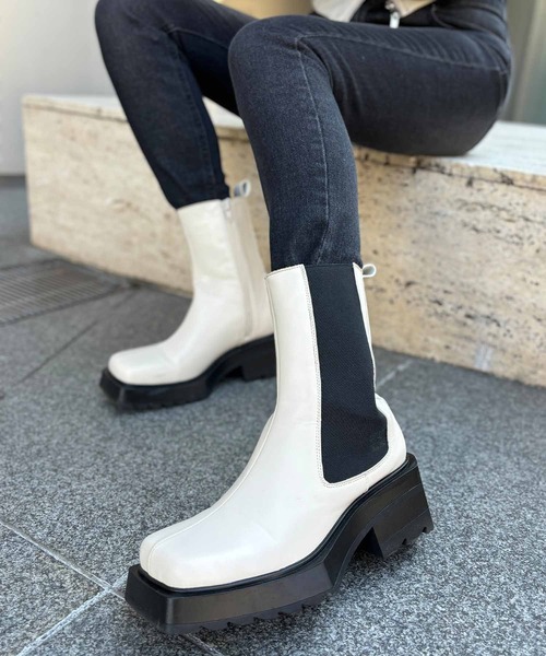ENVYM（アンビー）の「サイドゴアブーツ（ブーツ・レディース・ブラック/アイボリー・23.0cm/24.0cm/25.0cm）」の3枚目の写真
