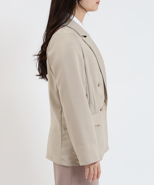 TRUDEA(トルディア)の「ゴールド釦ダブルジャケット(テーラードジャケット・レディース・ベージュ/ネイビー・SMALL/MEDIUM)」の12枚目の写真