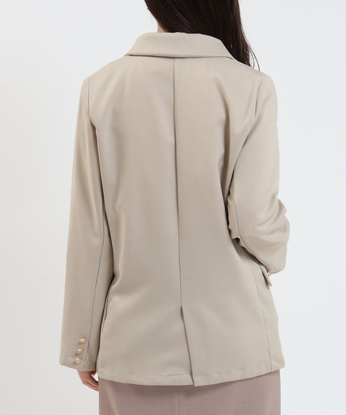 TRUDEA(トルディア)の「ゴールド釦ダブルジャケット(テーラードジャケット・レディース・ベージュ/ネイビー・SMALL/MEDIUM)」の13枚目の写真
