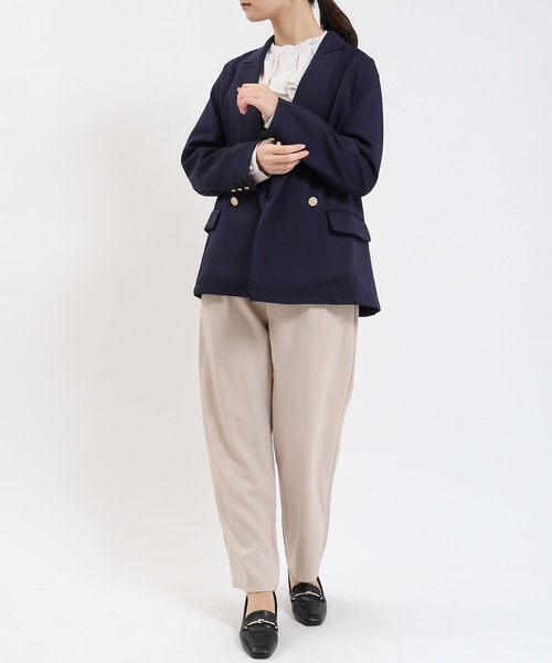 TRUDEA(トルディア)の「ゴールド釦ダブルジャケット(テーラードジャケット・レディース・ベージュ/ネイビー・SMALL/MEDIUM)」の8枚目の写真