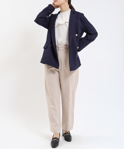 TRUDEA(トルディア)の「ゴールド釦ダブルジャケット(テーラードジャケット・レディース・ベージュ/ネイビー・SMALL/MEDIUM)」の9枚目の写真