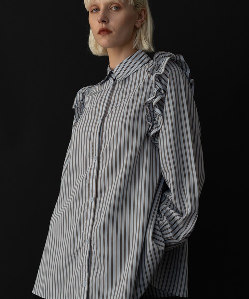 WILLFULLY（ウィルフリー）の「pin tuck sleeve shoulder frill