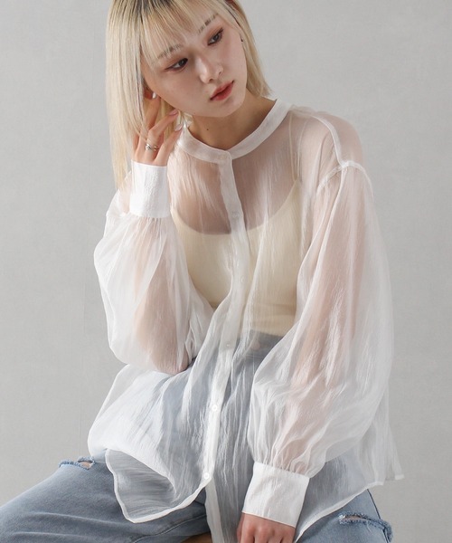 SpRay(スプレイ)の「ラメシアーバックリボンシャツ(シャツ/ブラウス・レディース・グレイッシュベージュ/ブラック/ピンクベージュ/オフホワイト/グレー・FREE)」の7枚目の写真