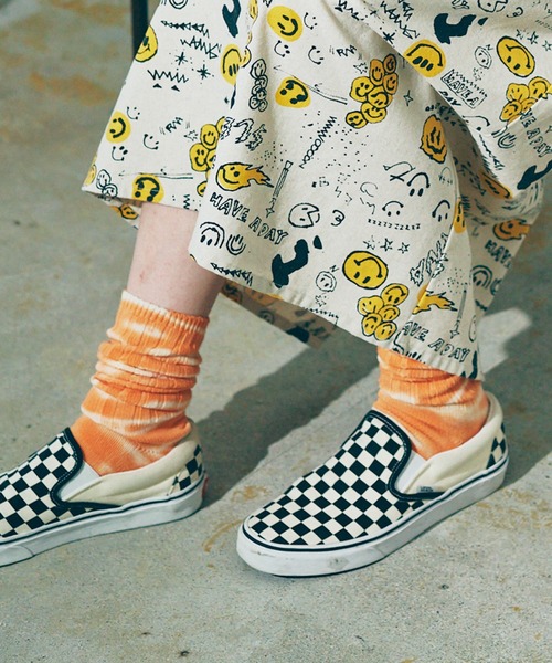 RNA（アールエヌエー）の「E4990 タイダイリブソックス（ソックス/靴下・レディース・スミクロ/オレンジ/ライム/ピンク・FREE）」の18枚目の写真