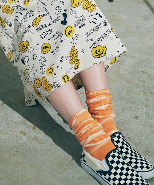 RNA（アールエヌエー）の「E4990 タイダイリブソックス（ソックス/靴下・レディース・スミクロ/オレンジ/ライム/ピンク・FREE）」の22枚目の写真