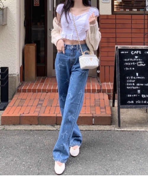 N.s（エヌドットエス）の「リボンデザインテーパードデニムパンツ（デニムパンツ・レディース・ブルー・S/M/L）」の8枚目の写真