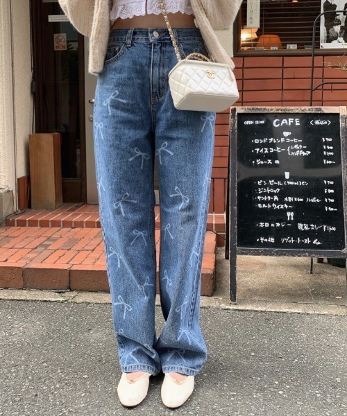 N.s（エヌドットエス）の「リボンデザインテーパードデニムパンツ（デニムパンツ・レディース・ブルー・S/M/L）」の11枚目の写真