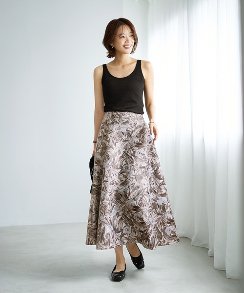 STYLE DELI（スタイルデリ）の「【Made in JAPAN】フラワー柄ジャガード織りサキュラースカート（スカート・レディース・ネイビー/グレー系その他・01/02）」の7枚目の写真