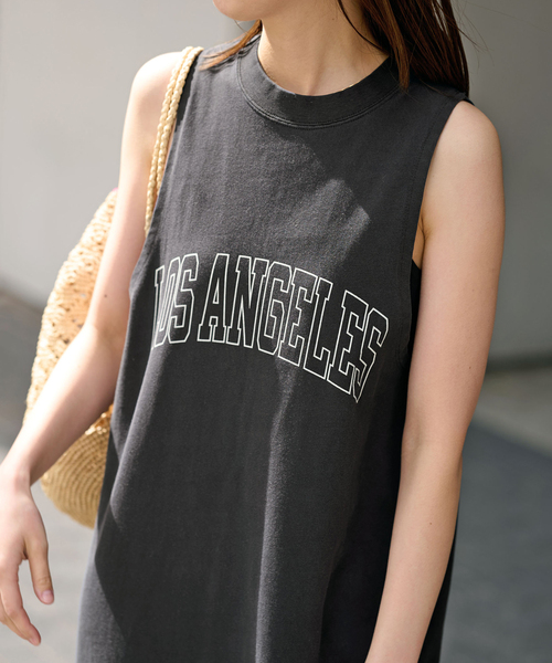 U by SPICK&SPAN(ユーバイスピックアンドスパン)の「【RUSSELL ATHLETIC】別注アメスリロゴマキシワンピース(ワンピース・レディース・ネイビー/ブラック系その他/アイボリー・FREE)」の9枚目の写真