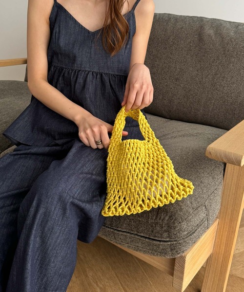 CANAL JEAN(キャナルジーン)の「El mar メッシュミニバッグ(ハンドバッグ・レディース・ブラック/オフホワイト/ブルー/イエロー・ONE SIZE)」の4枚目の写真