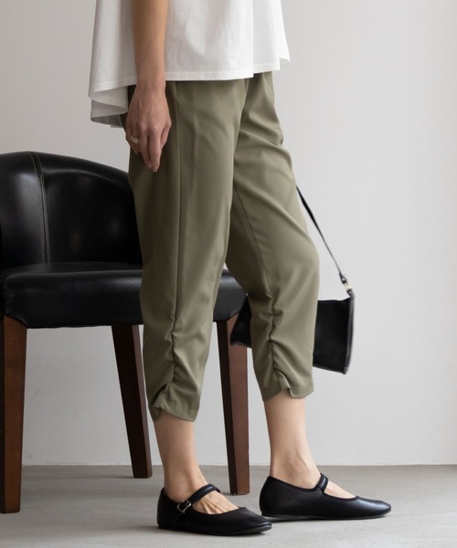 NAVY(ネイビー)の「NAVY 冷感 UVカット ドライ シャーリングクロップトイージーパンツ(その他パンツ・レディース・カーキ/ブラック/モカ・L/M/S)」の21枚目の写真